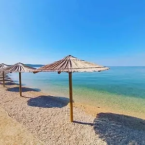 Apartament Sime